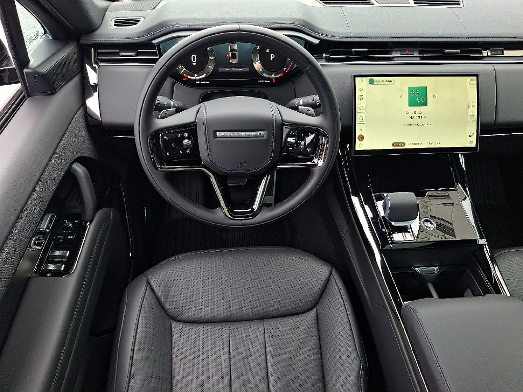 New 2027 Land Rover Range Rover Sport Dynamic SE AWD/4WD image 7