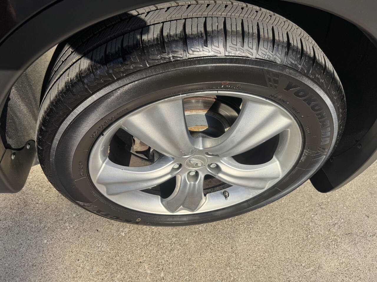 Used 2010 INFINITI FX35 AWD w/ Navigation Pkg image 28