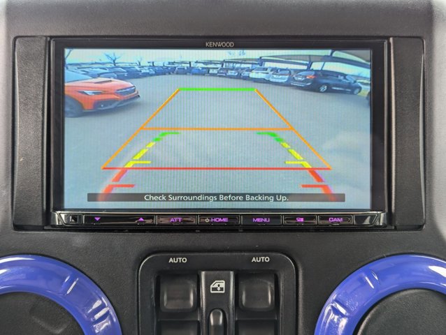 Used 2014 Jeep Wrangler Unlimited Rubicon w/ Connectivity Group AWD/4WD image 13