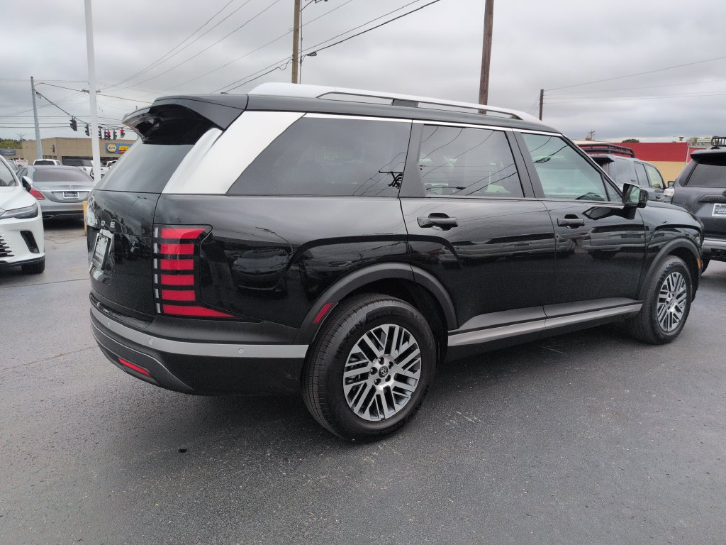Used 2026 Hyundai Palisade SEL FWD image 5