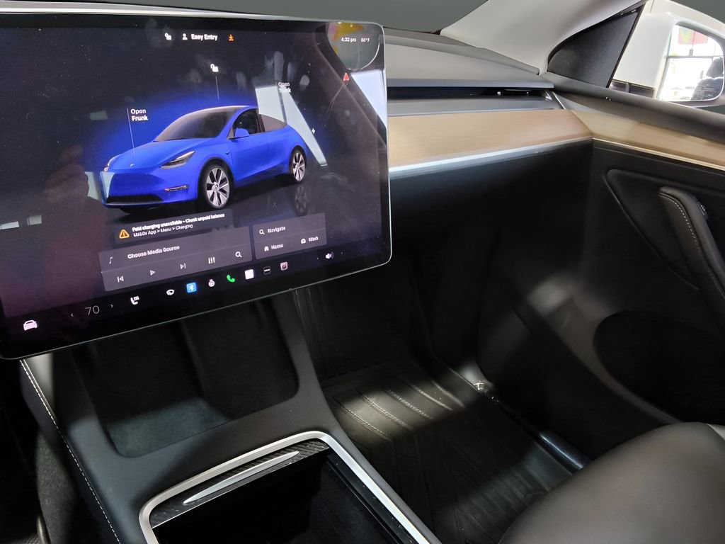 Used 2023 Tesla Model Y Performance image 19