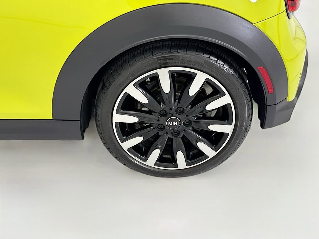 Certified 2024 MINI Cooper S image 31