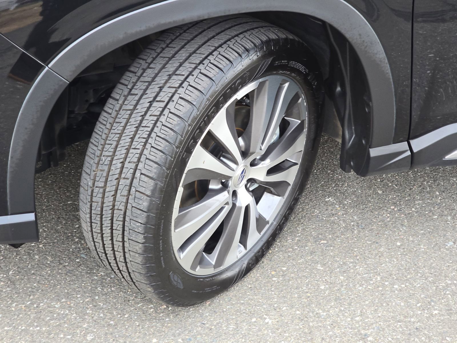 Used 2022 Subaru Ascent Limited image 42