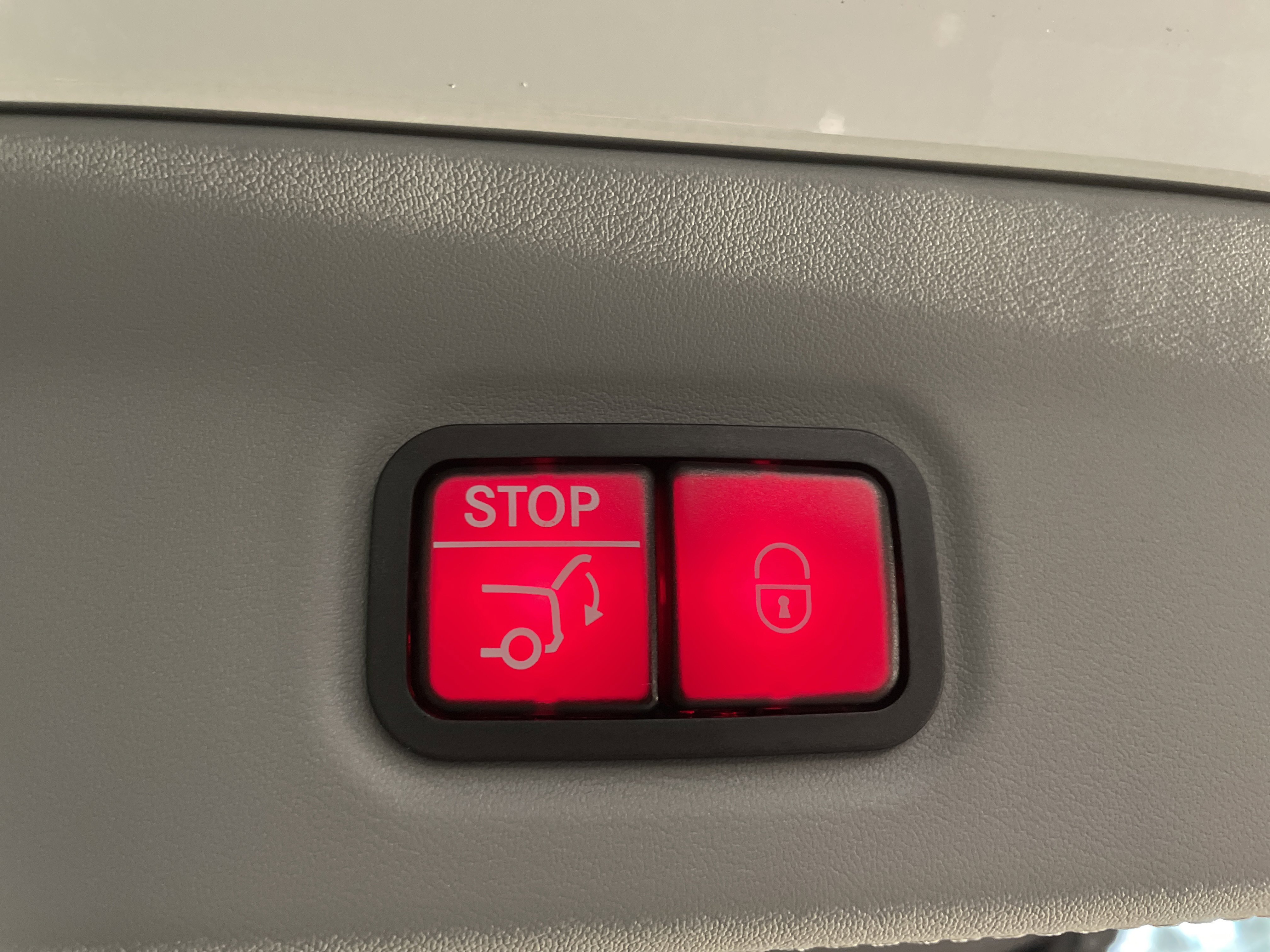 Certified 2025 Mercedes-Benz Maybach GLS 600 4MATIC image 11