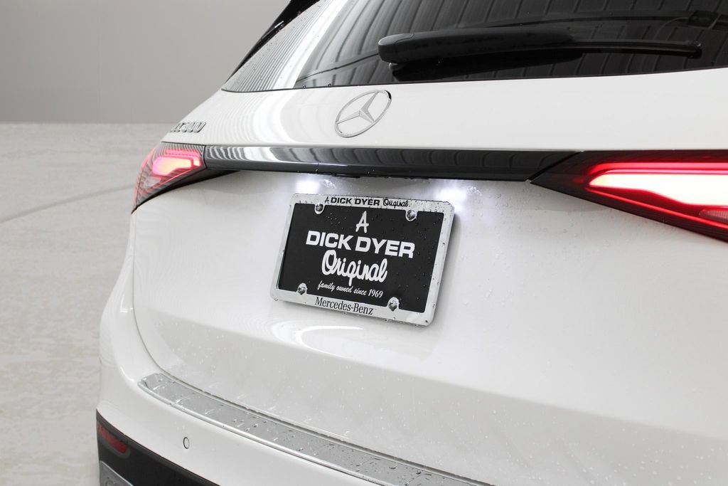 Used 2025 Mercedes-Benz GLC 300 image 32