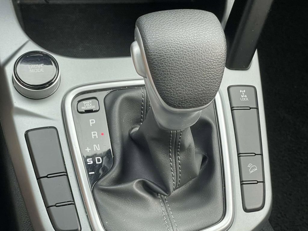 Used 2025 Kia Seltos LX image 30