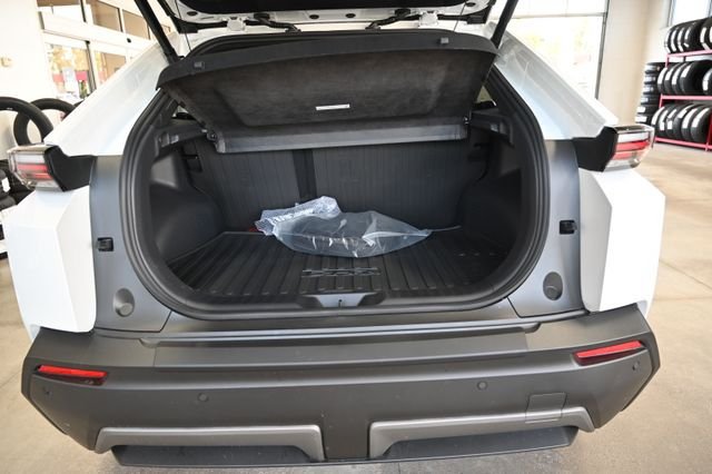 New 2026 Toyota C-HR AWD/4WD image 28