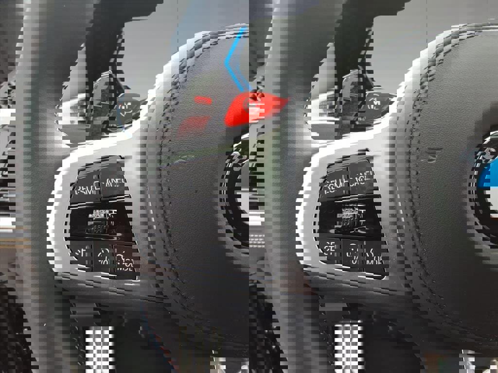 Used 2026 BMW X5 M Competition w/ Executive Package image 17