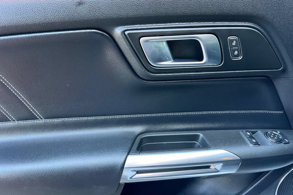 Used 2020 Ford Mustang GT Premium RWD image 13