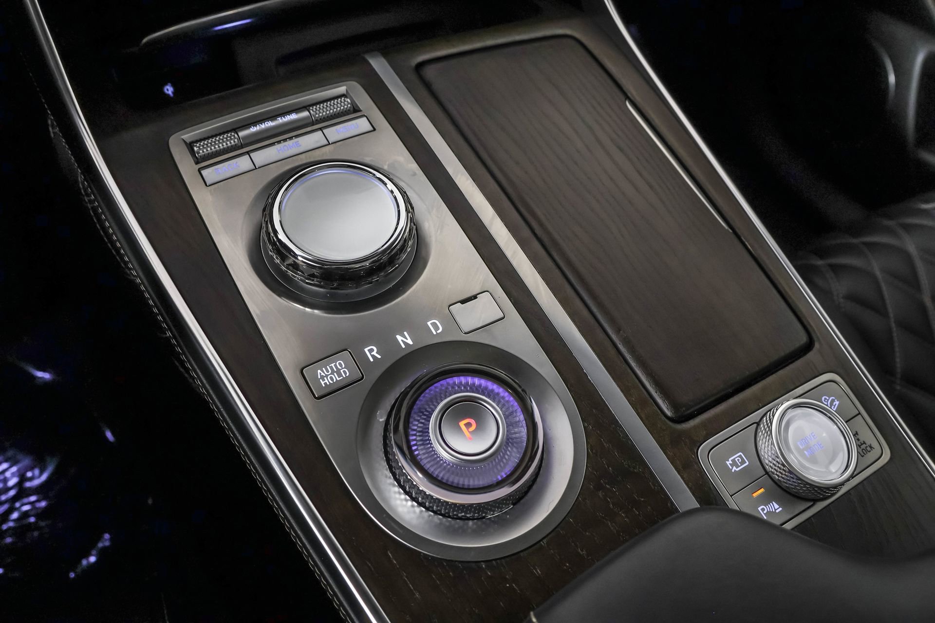 Used 2023 Genesis GV80 3.5T w/ Prestige Package image 32