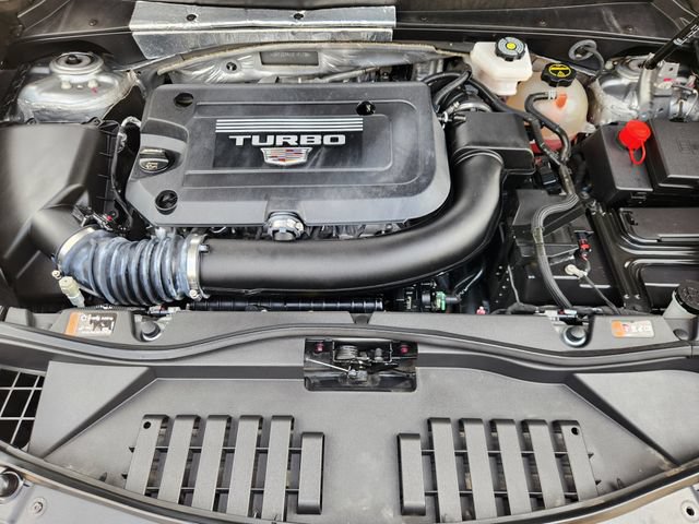 Used 2025 Cadillac XT4 Premium Luxury FWD image 31