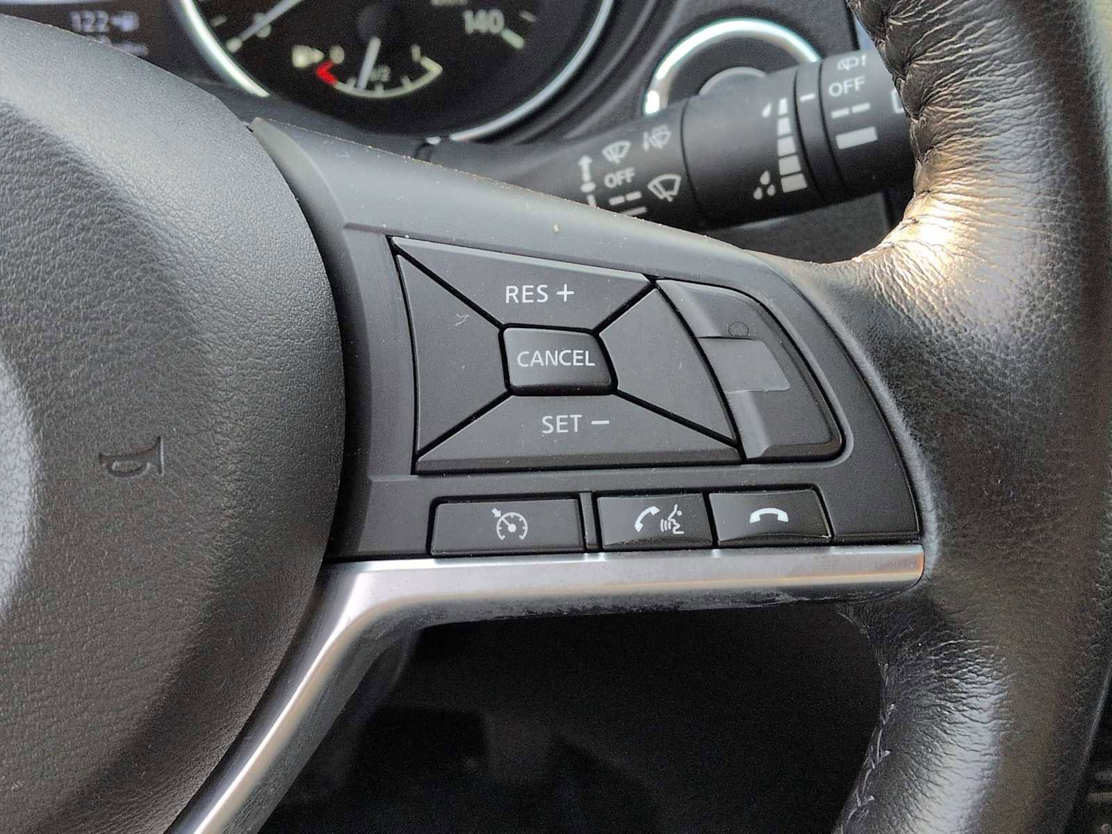 Used 2017 Nissan Rogue Sport SV w/ SV All-Weather Package image 23