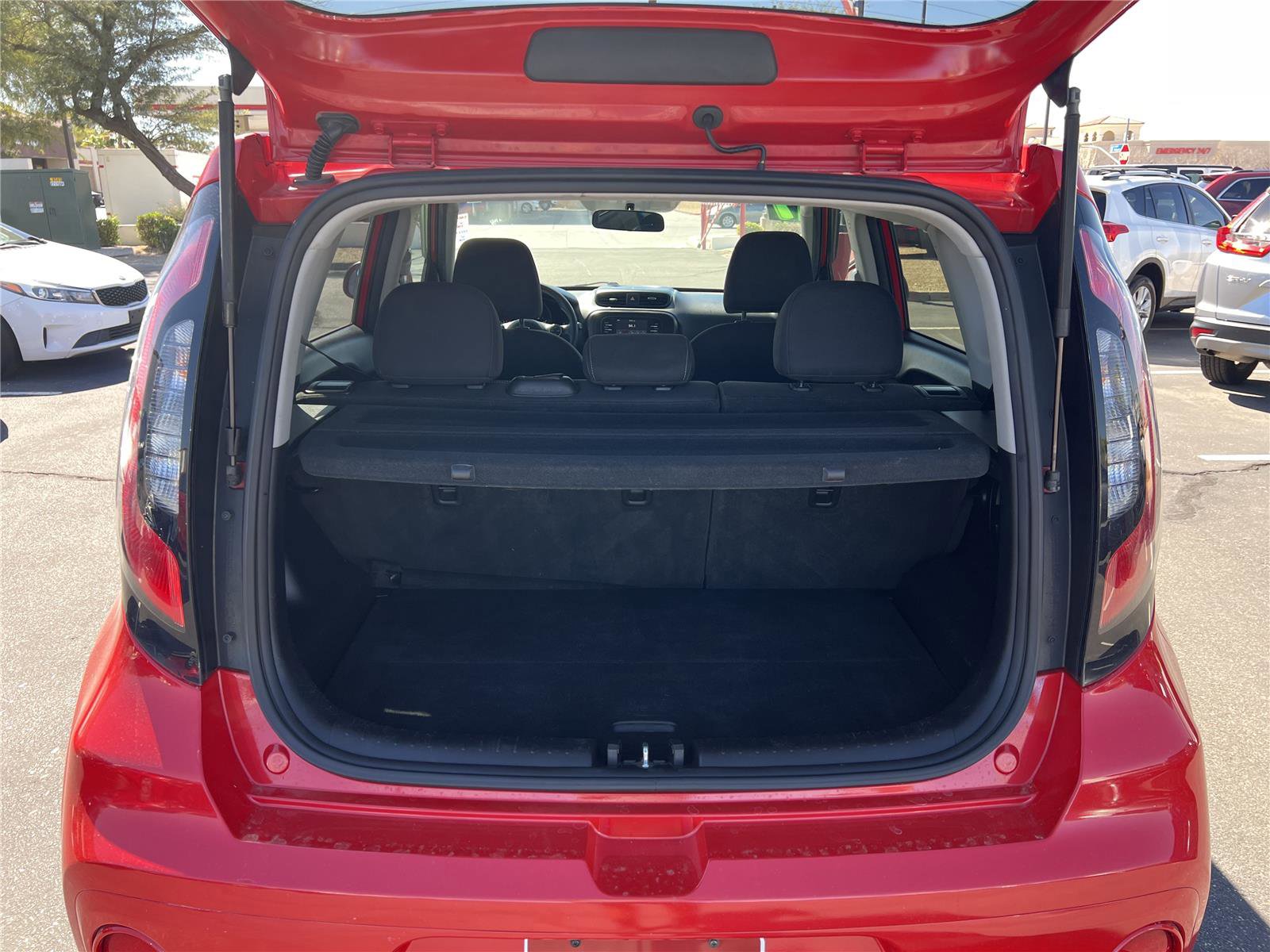 Used 2017 Kia Soul + FWD image 16