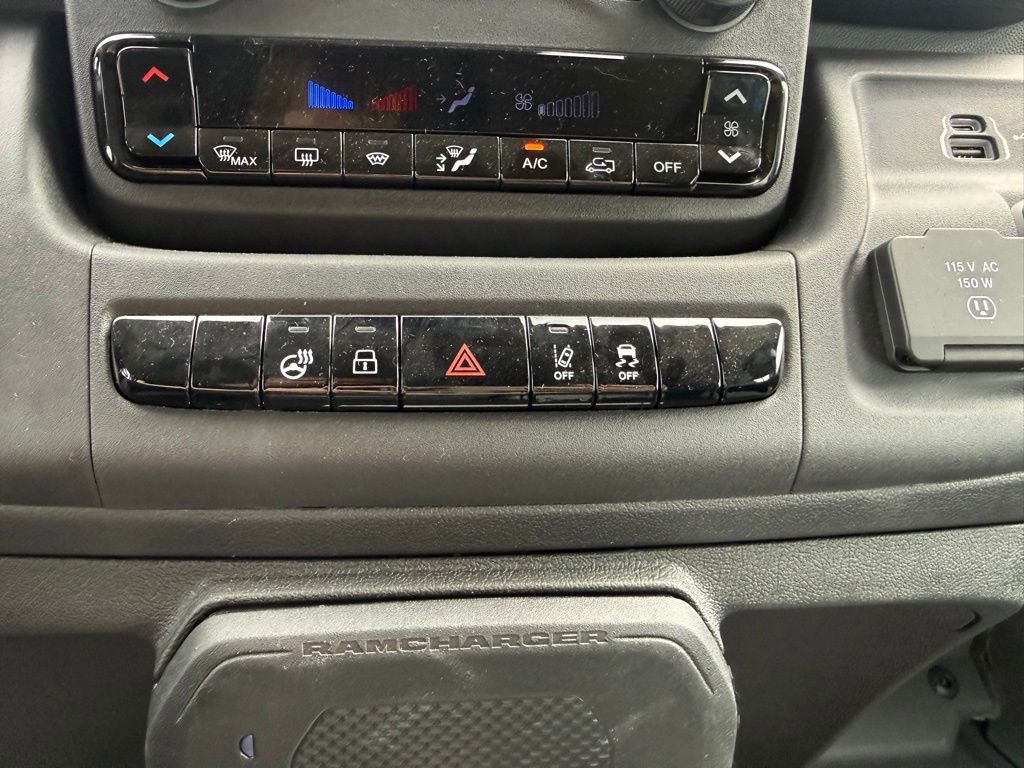 Used 2024 RAM ProMaster 3500 w/ Delivery Van Package FWD image 29