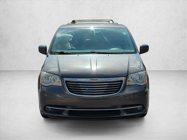 Used 2016 Chrysler Town & Country Touring FWD image 2