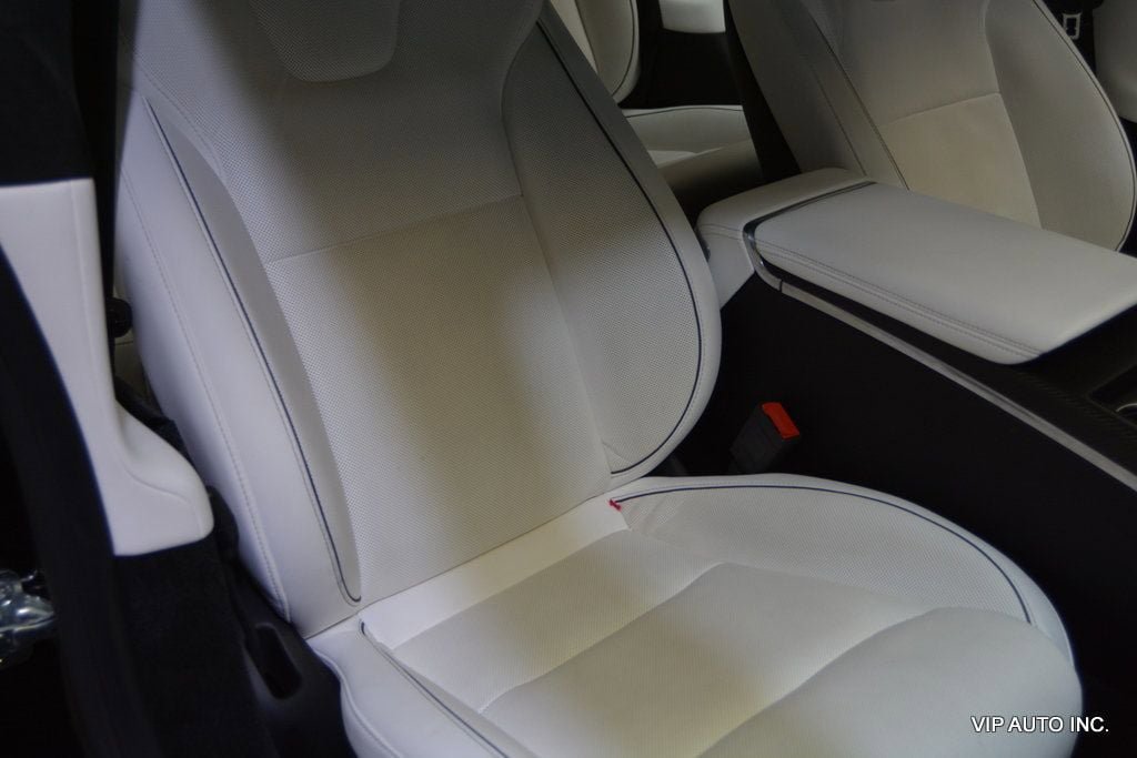 Used 2021 Tesla Model S Plaid image 16