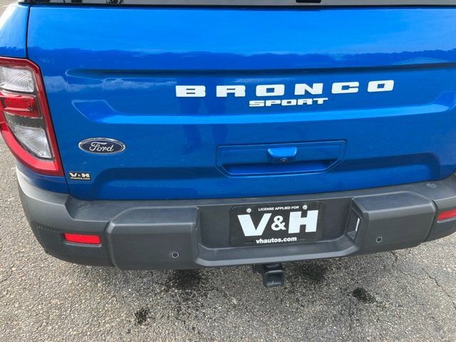 Used 2025 Ford Bronco Sport Badlands image 2