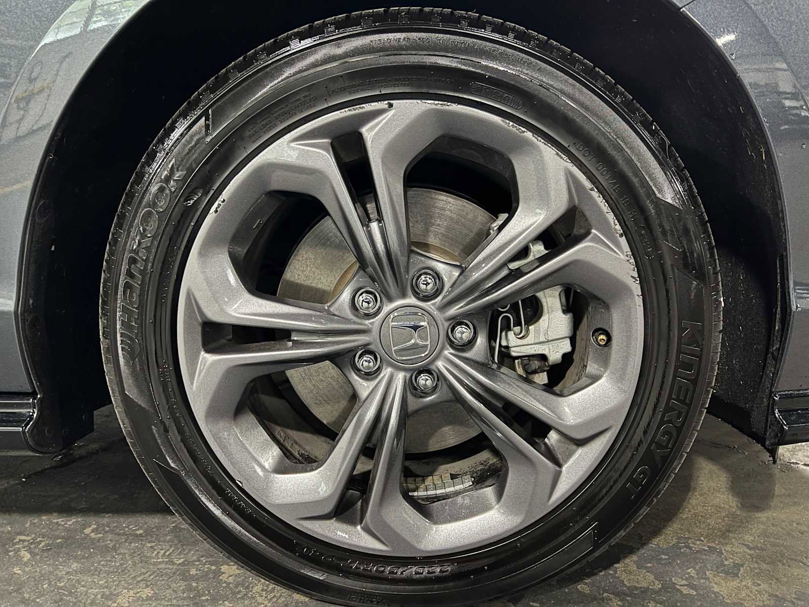 Used 2024 Honda Accord EX-L image 9