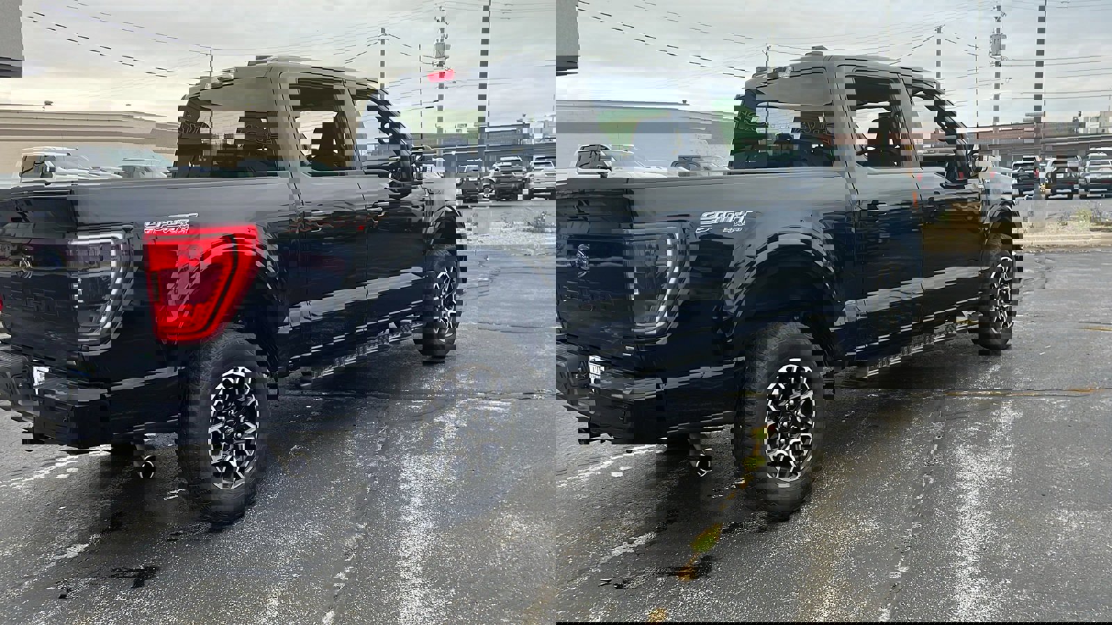 Used 2022 Ford F150 XLT w/ Equipment Group 302A High image 5