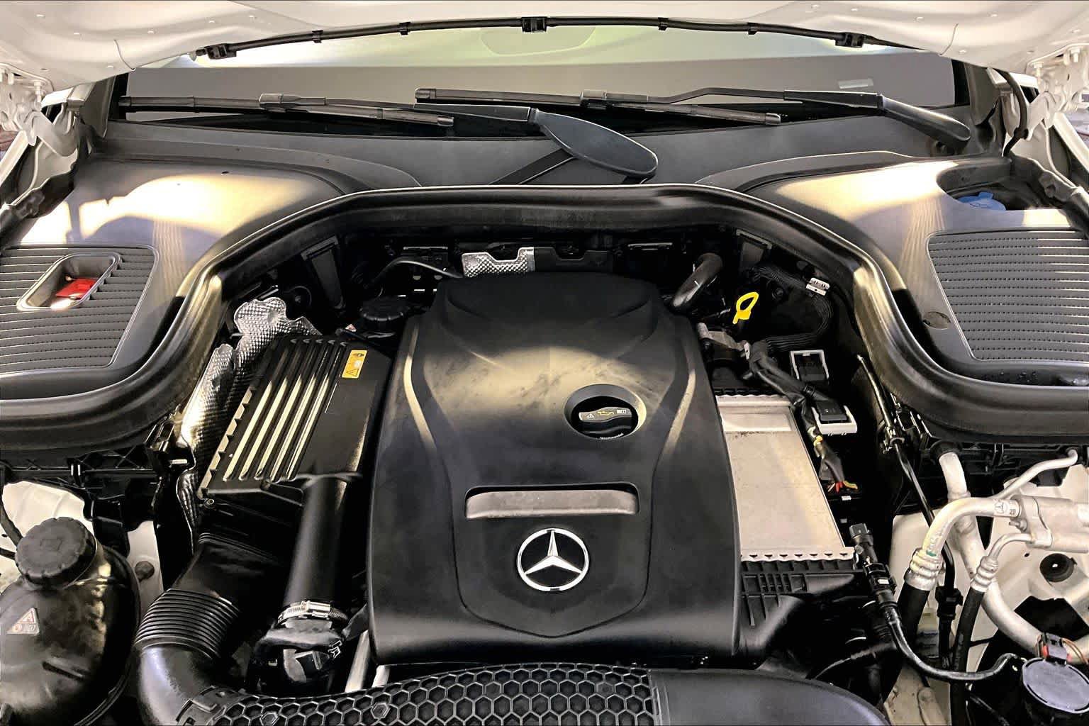 Used 2017 Mercedes-Benz GLC 300 4MATIC image 30