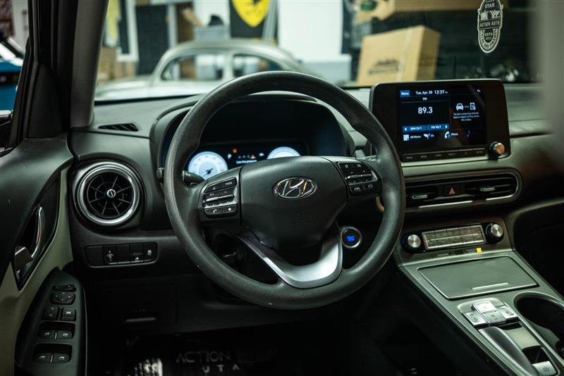 Used 2023 Hyundai Kona SE FWD image 16