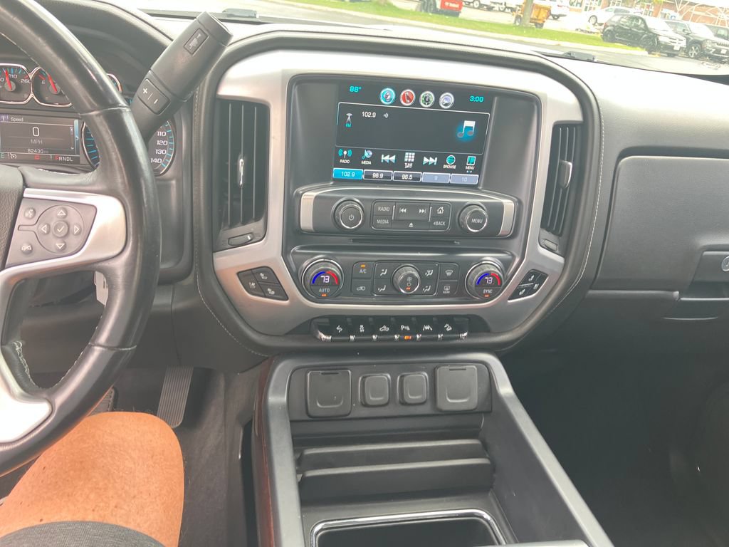 Used 2018 GMC Sierra 1500 SLT AWD/4WD image 19