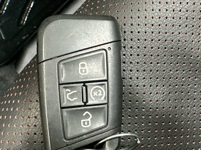 Used 2023 Volkswagen Jetta GLI Autobahn image 17