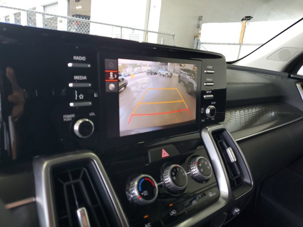 Certified 2023 Kia Sorento LX FWD image 27