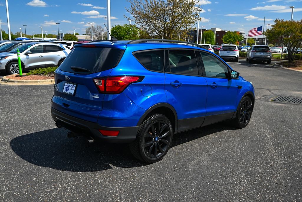 Used 2019 Ford Escape SE FWD image 5