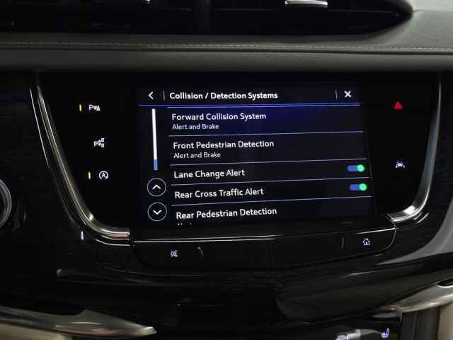 Certified 2023 Cadillac XT6 Premium Luxury w/ Technology Package AWD/4WD image 31