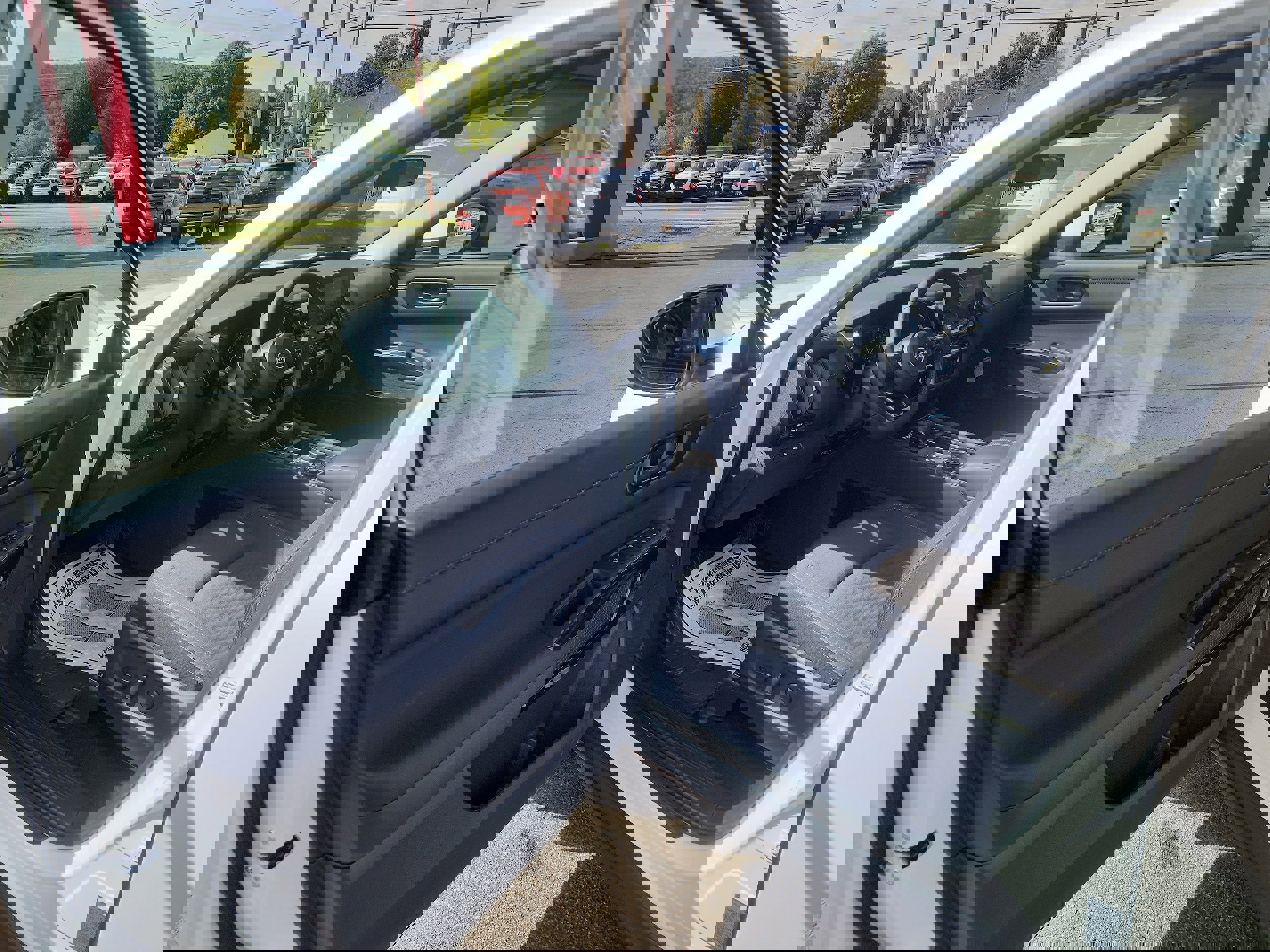 New 2025 Nissan Pathfinder SV w/ Black Appearance Package image 10