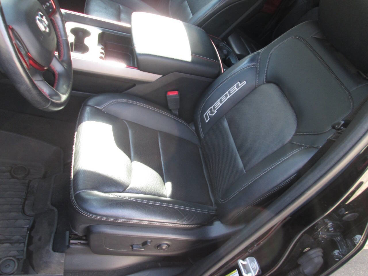 Used 2019 RAM 1500 Rebel w/ Rebel Level 2 Equipment Group AWD/4WD image 21
