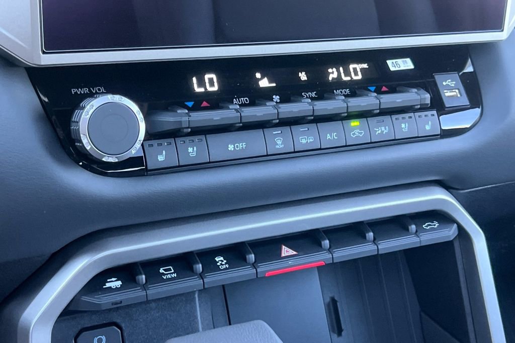 New 2026 Toyota Tundra Platinum AWD/4WD image 19