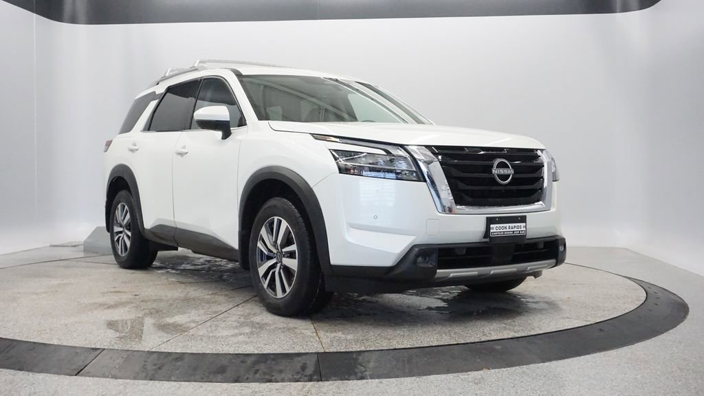 Used 2023 Nissan Pathfinder SL image 14
