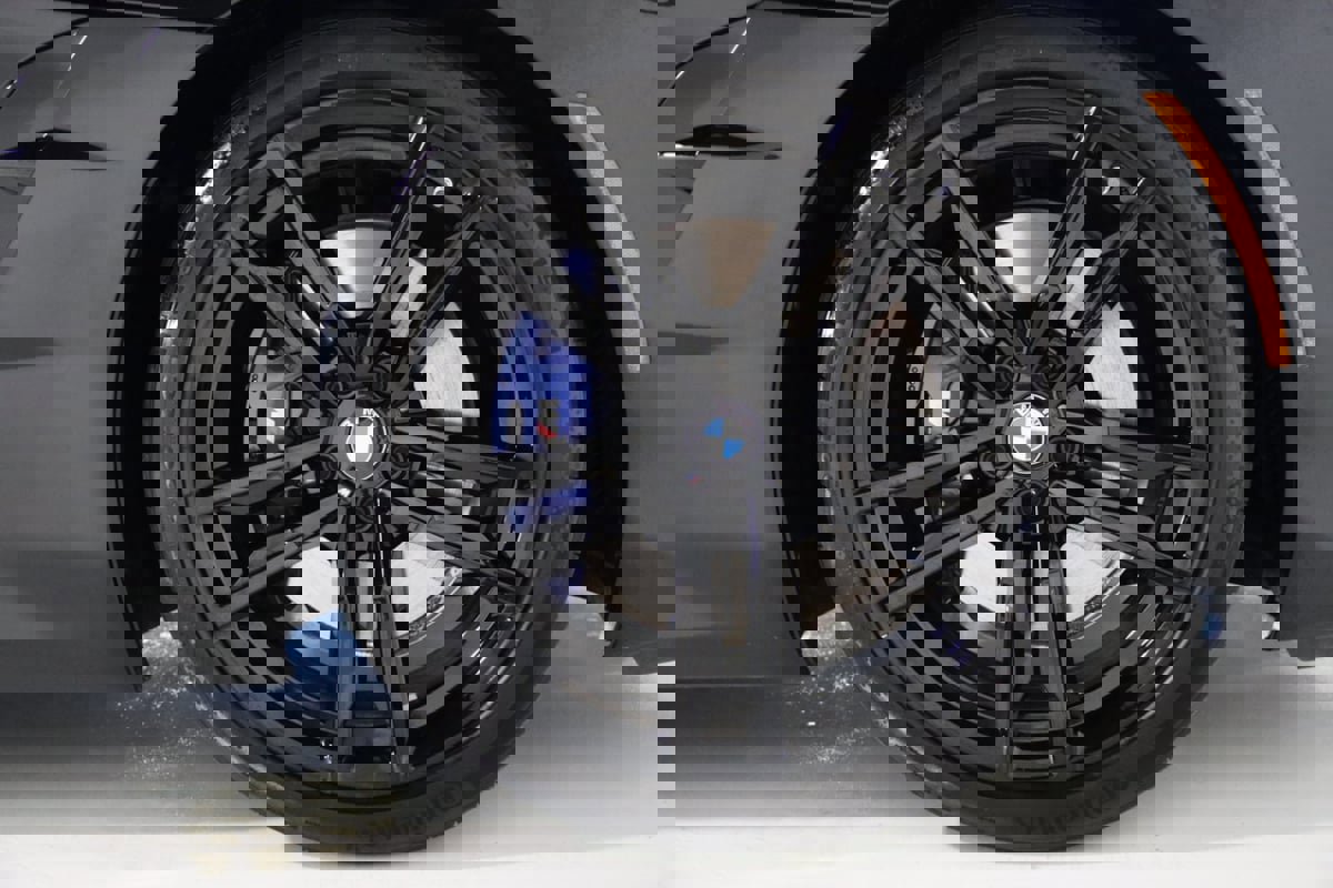 Used 2024 BMW Z4 M40i w/ Premium Package image 76