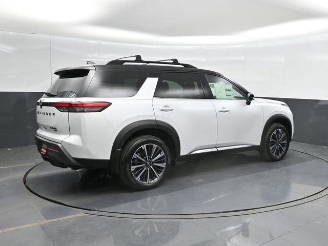 New 2026 Nissan Pathfinder Platinum w/ Cargo Package AWD/4WD image 2