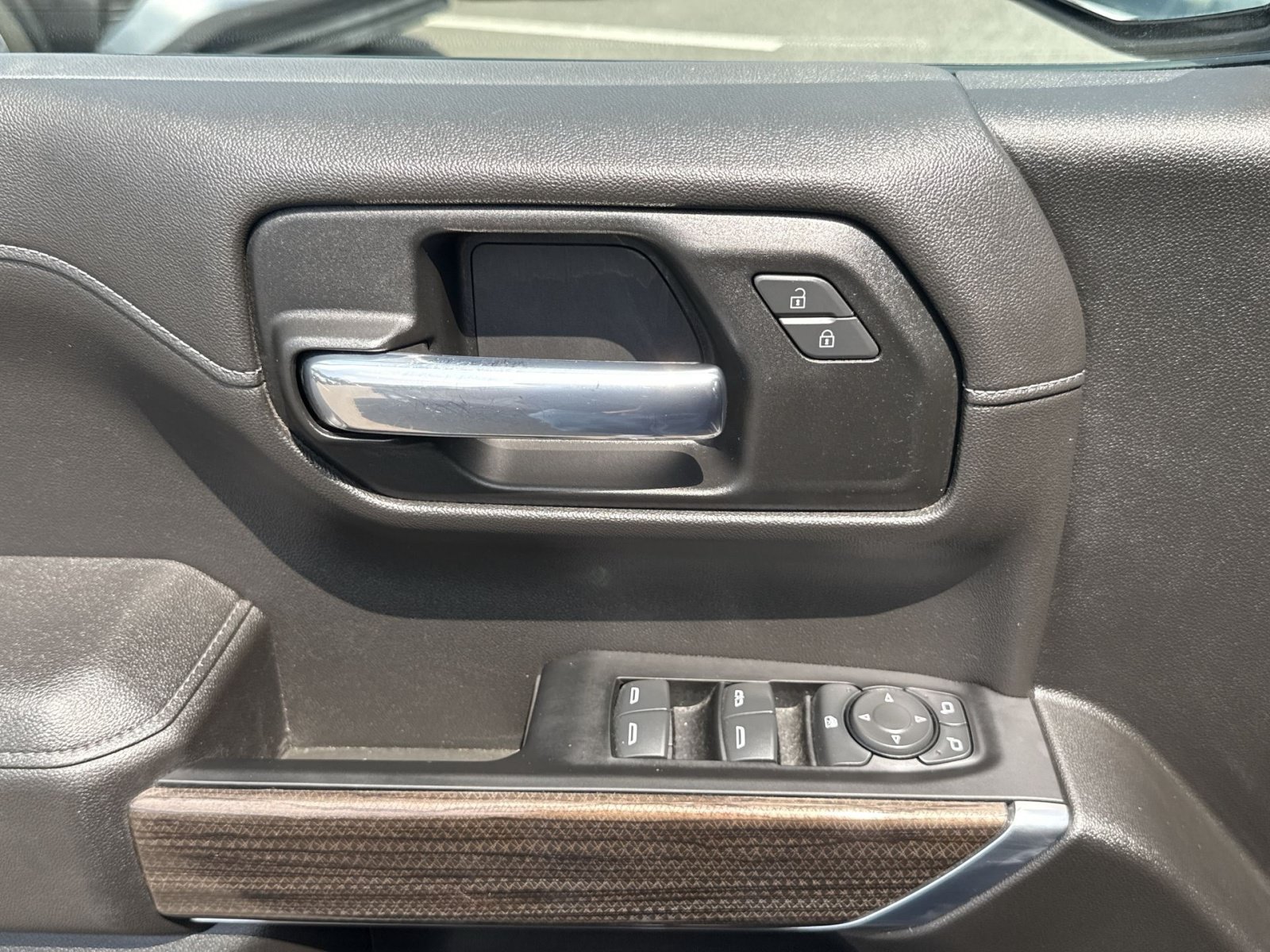 Used 2021 Chevrolet Silverado 1500 RST AWD/4WD image 15