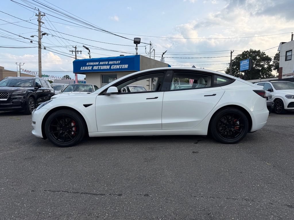 Used 2022 Tesla Model 3 RWD image 5