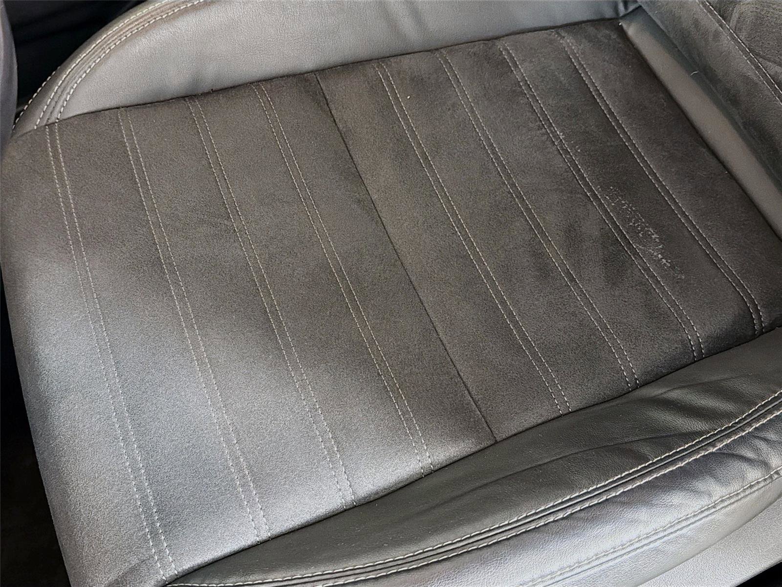 Used 2023 Mitsubishi Outlander SE image 19