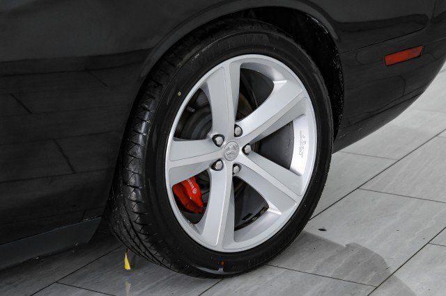 Used 2009 Dodge Challenger SRT8 w/ SRT Option Group II RWD image 49