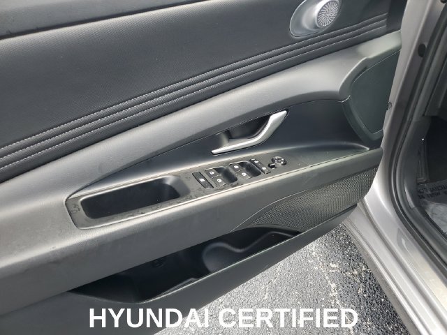 Used 2025 Hyundai Elantra SEL FWD image 10