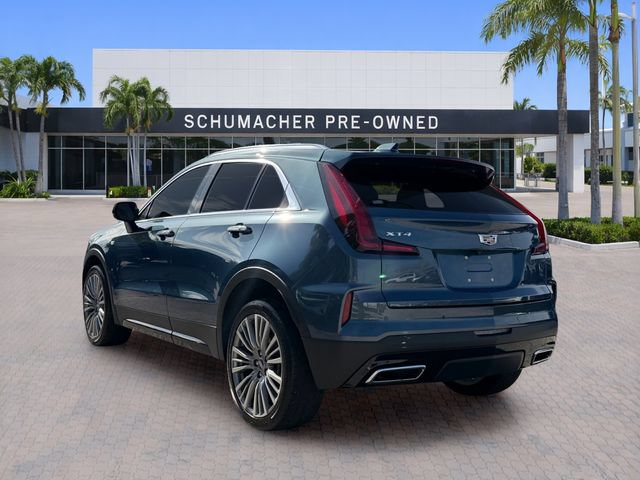 Used 2024 Cadillac XT4 Premium Luxury w/ Cold Weather Package FWD image 5