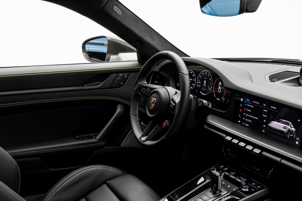 Used 2026 Porsche 911 Carrera GTS RWD image 20