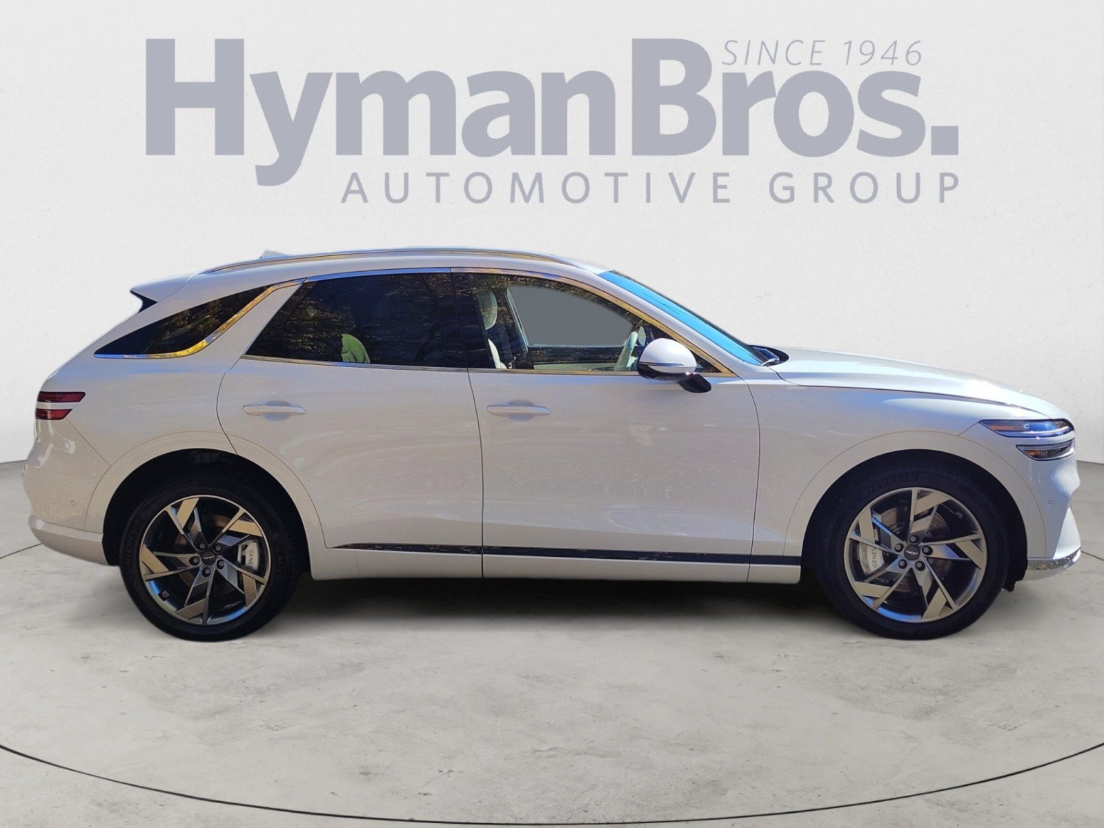 Used 2025 Genesis Electrified GV70 w/ Prestige Package AWD/4WD image 2