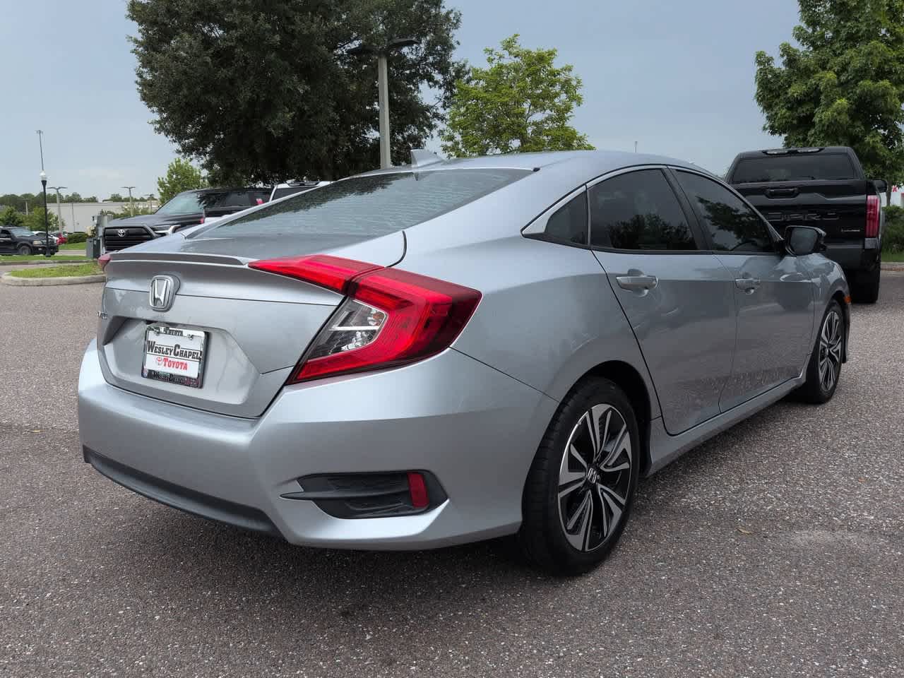 Used 2017 Honda Civic EX-T image 6
