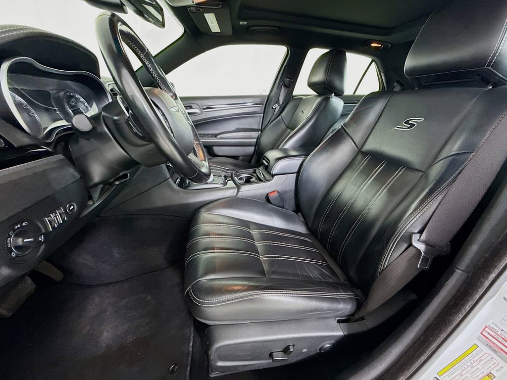 Used 2022 Chrysler 300 S image 22