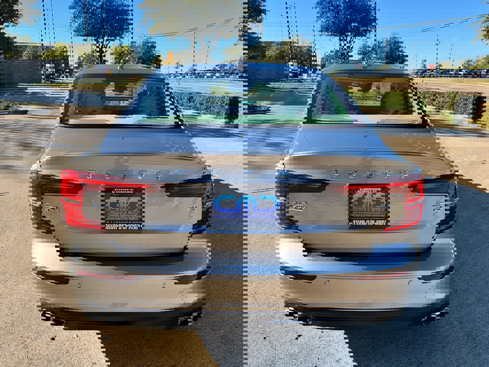 Used 2020 Volvo S60 T5 Momentum w/ Protection Package image 6