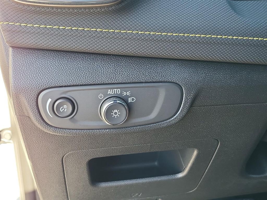 Certified 2025 Chevrolet TrailBlazer ACTIV w/ Convenience Package image 10