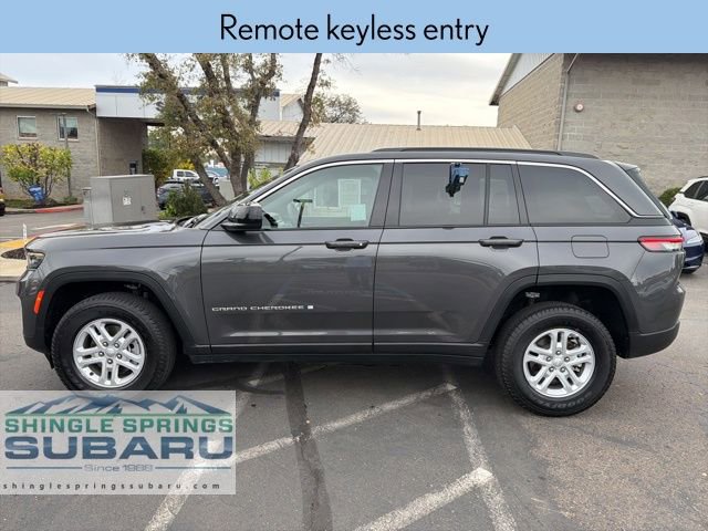 Used 2025 Jeep Grand Cherokee Laredo w/ Luxury Tech Group I image 9