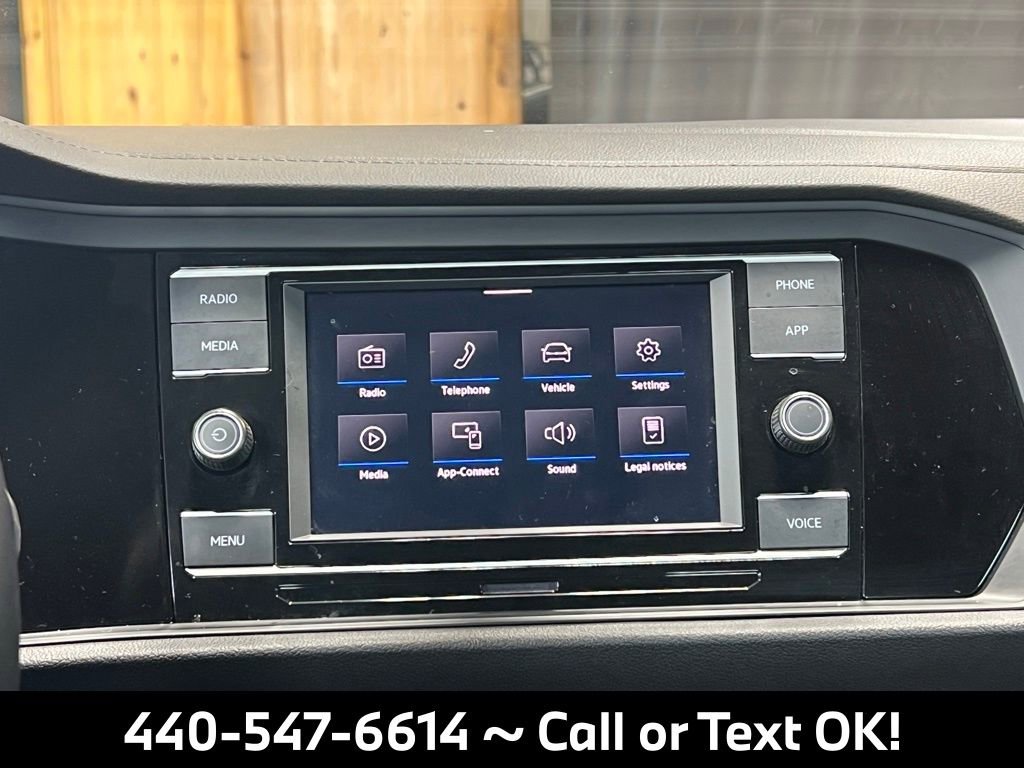 Used 2023 Volkswagen Jetta Sport image 29